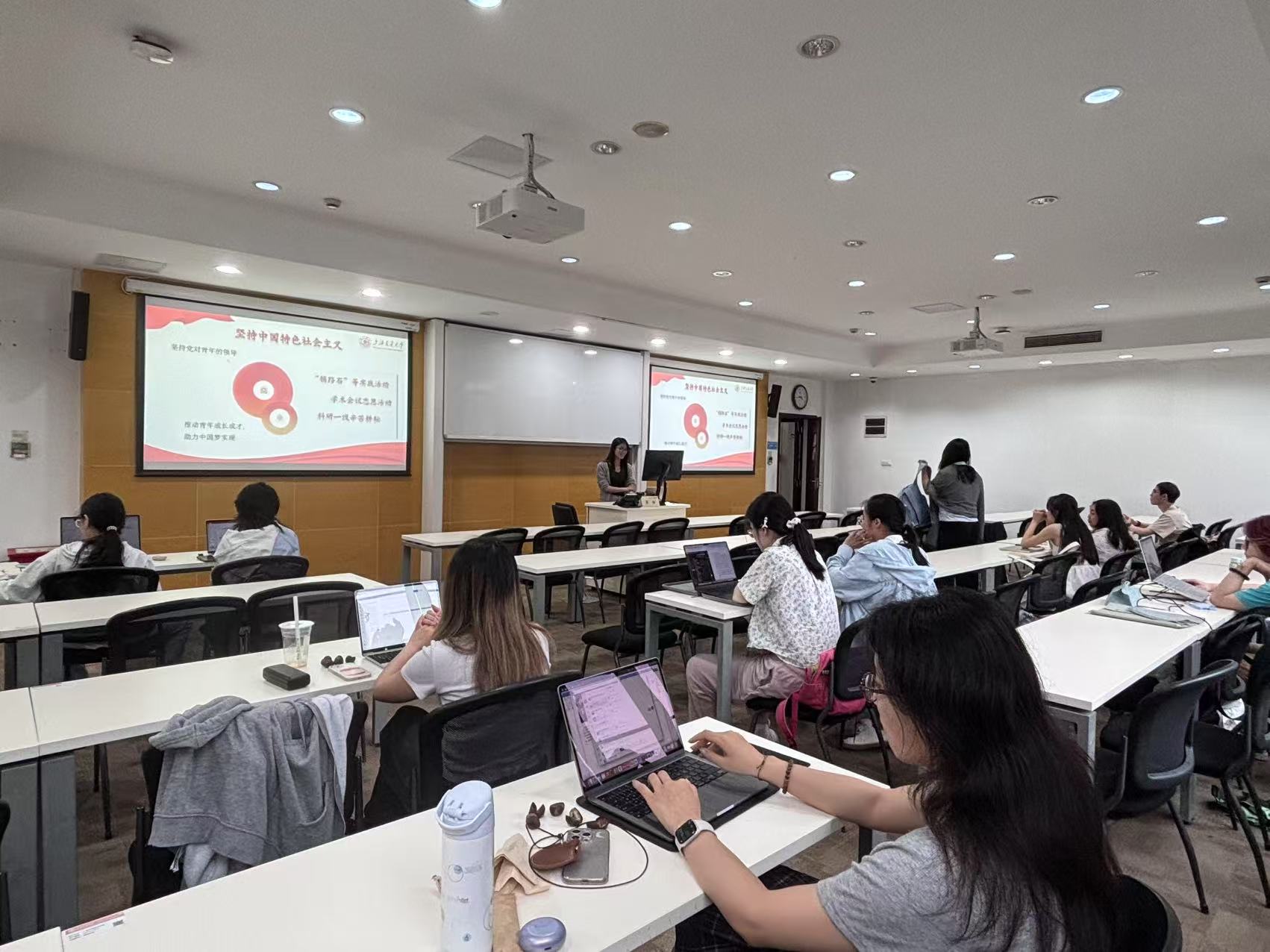 1749002268175783.jpg 1749002268175783.jpg